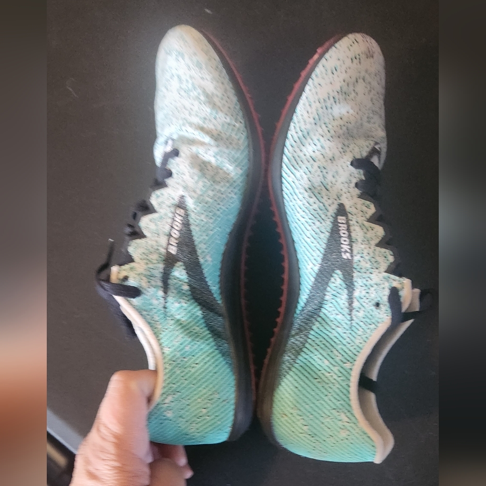 Brooks Mach Cleats Size - Picture 8 of 10